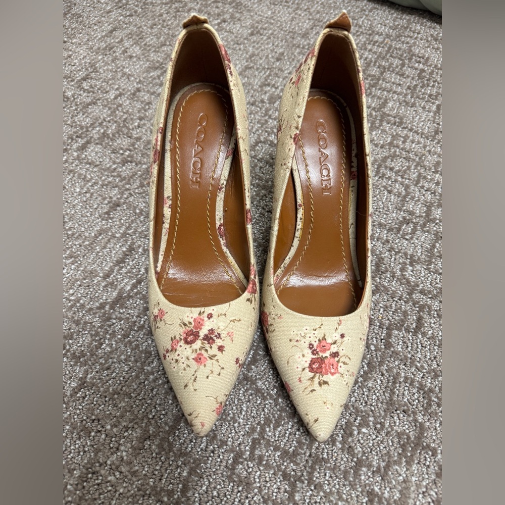 Coach floral pumps